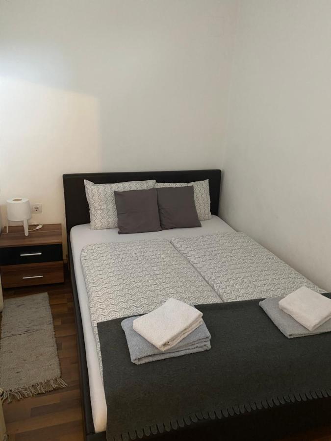 Apartment And Rooms Heart Of The City Budapeste Exterior foto