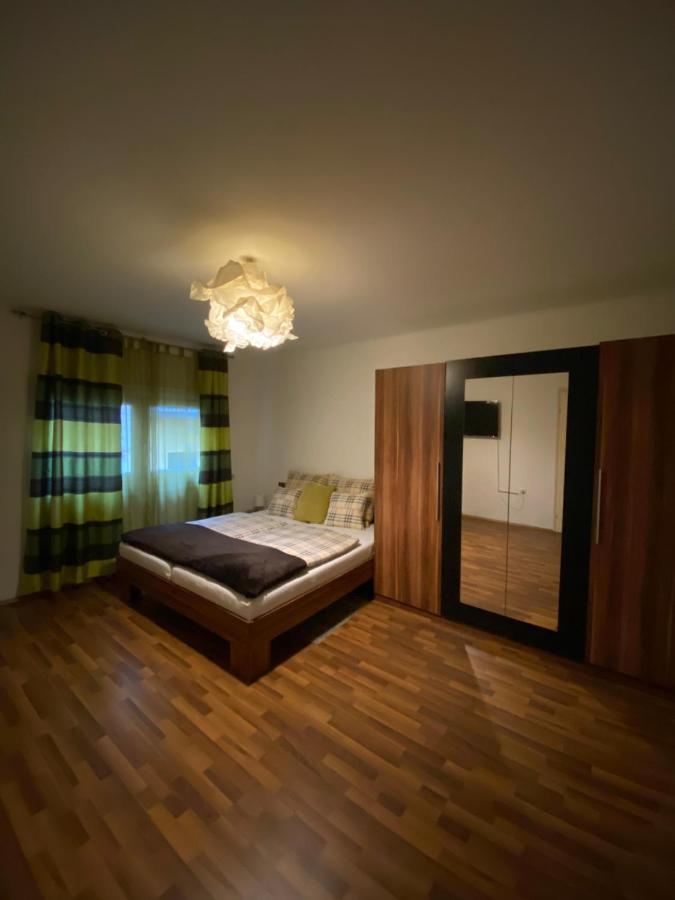 Apartment And Rooms Heart Of The City Budapeste Exterior foto