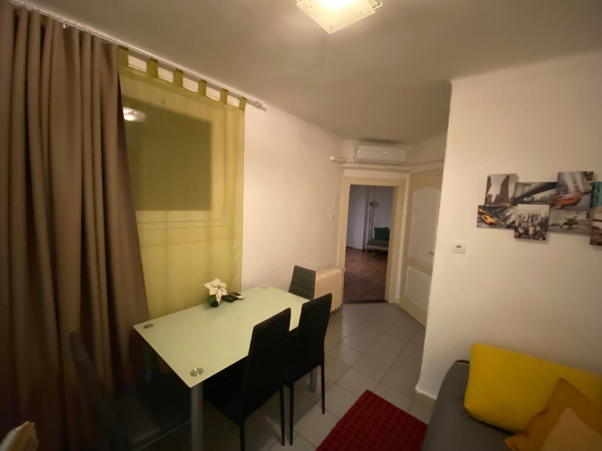 Apartment And Rooms Heart Of The City Budapeste Exterior foto