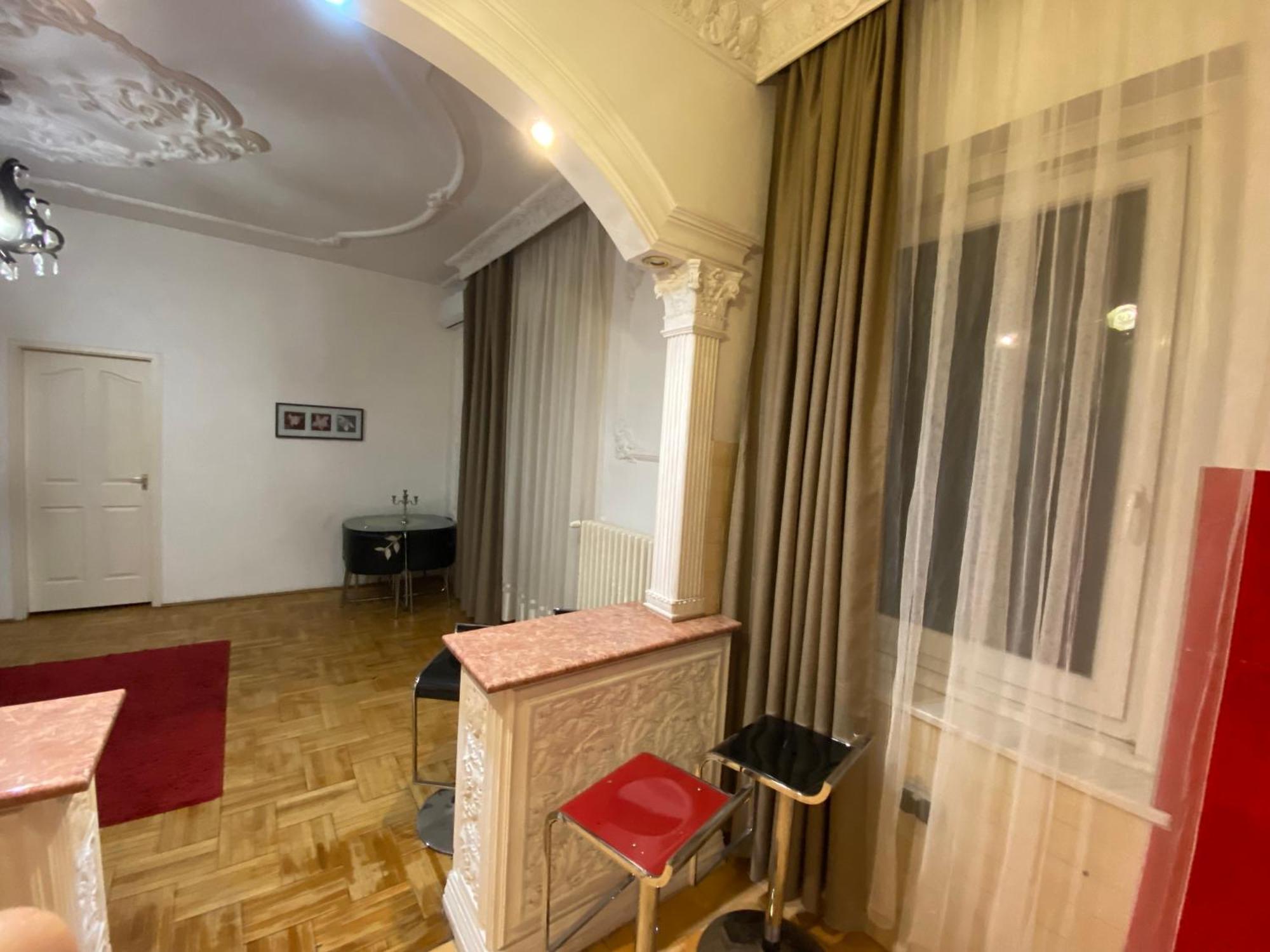Apartment And Rooms Heart Of The City Budapeste Exterior foto