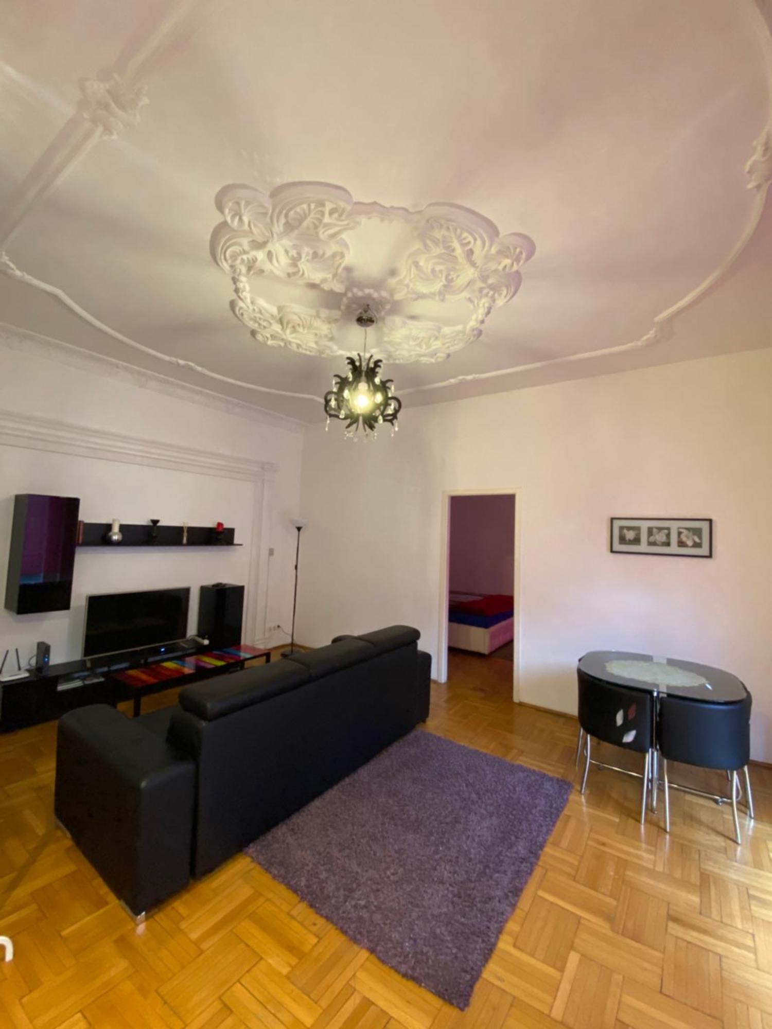 Apartment And Rooms Heart Of The City Budapeste Exterior foto