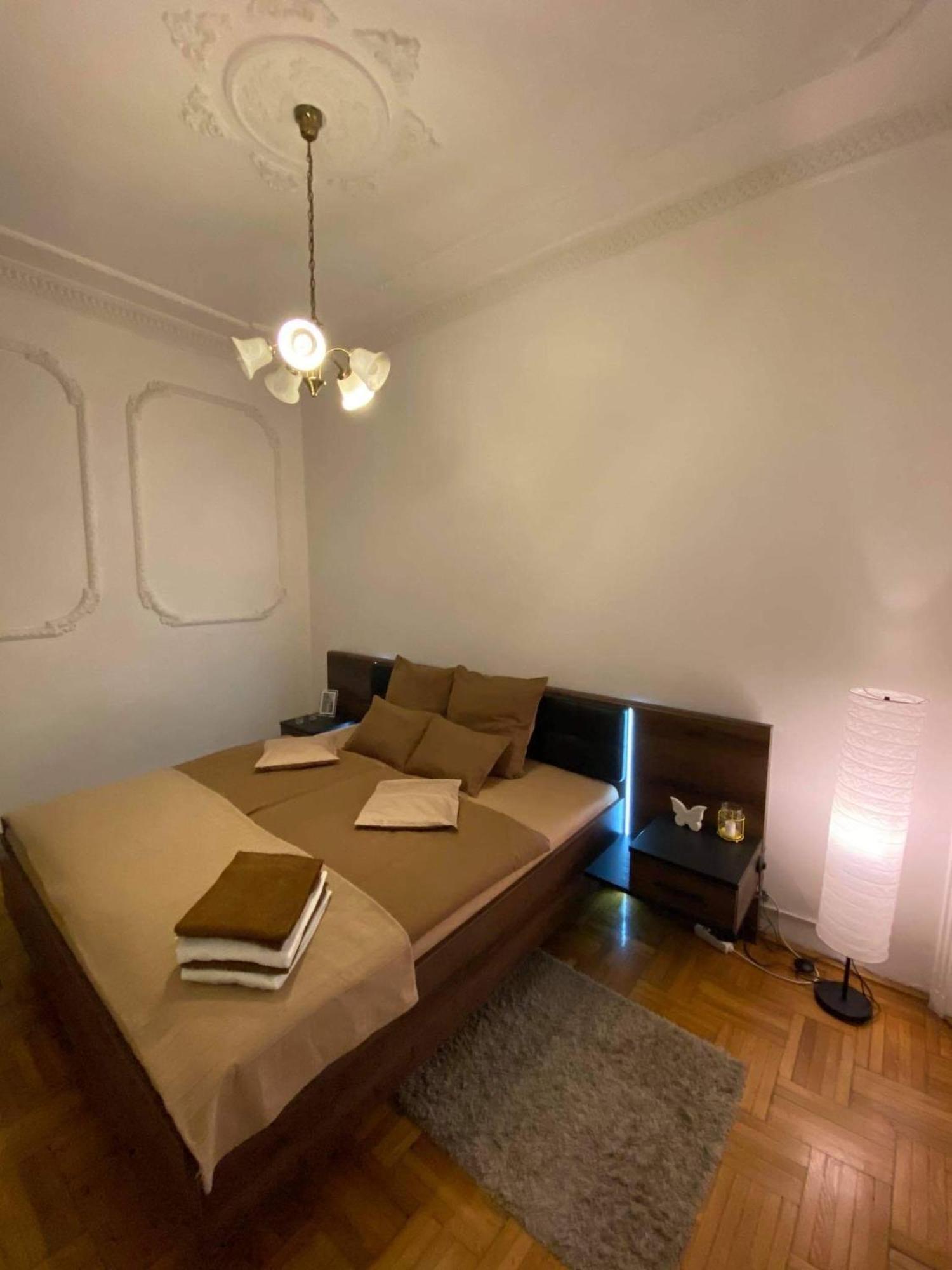 Apartment And Rooms Heart Of The City Budapeste Exterior foto