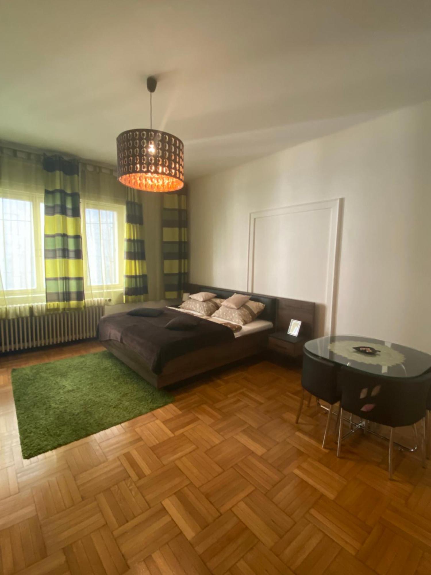 Apartment And Rooms Heart Of The City Budapeste Exterior foto