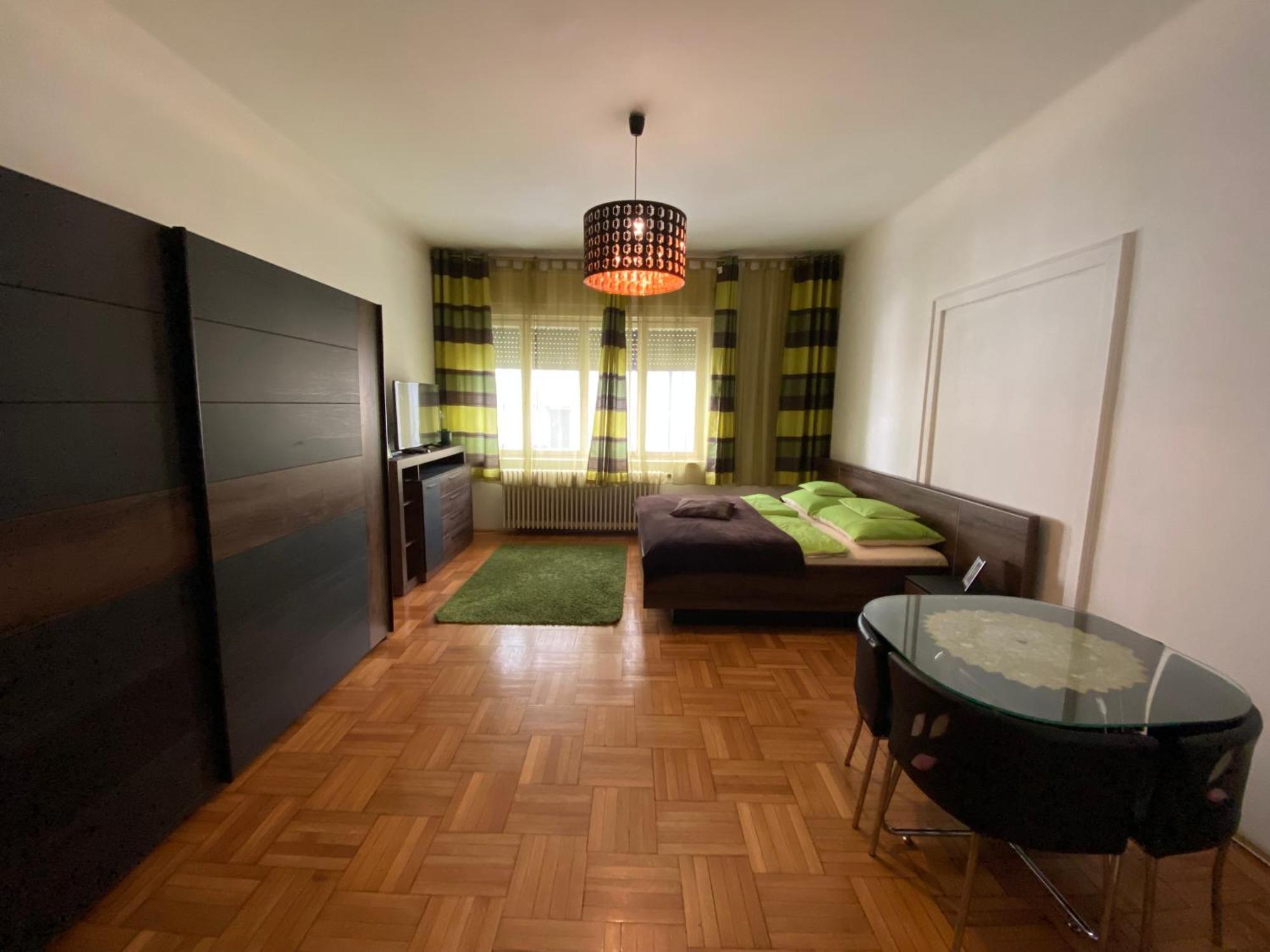 Apartment And Rooms Heart Of The City Budapeste Exterior foto