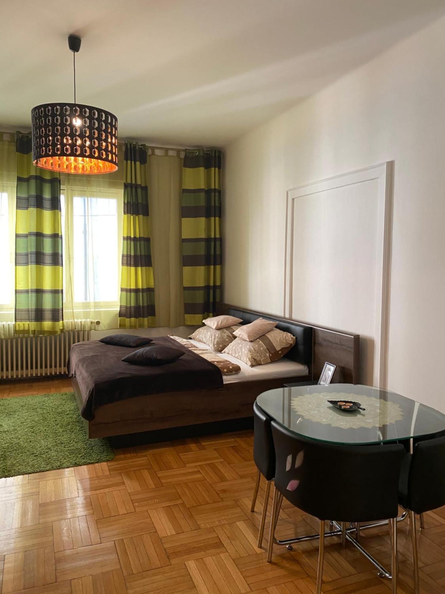 Apartment And Rooms Heart Of The City Budapeste Exterior foto